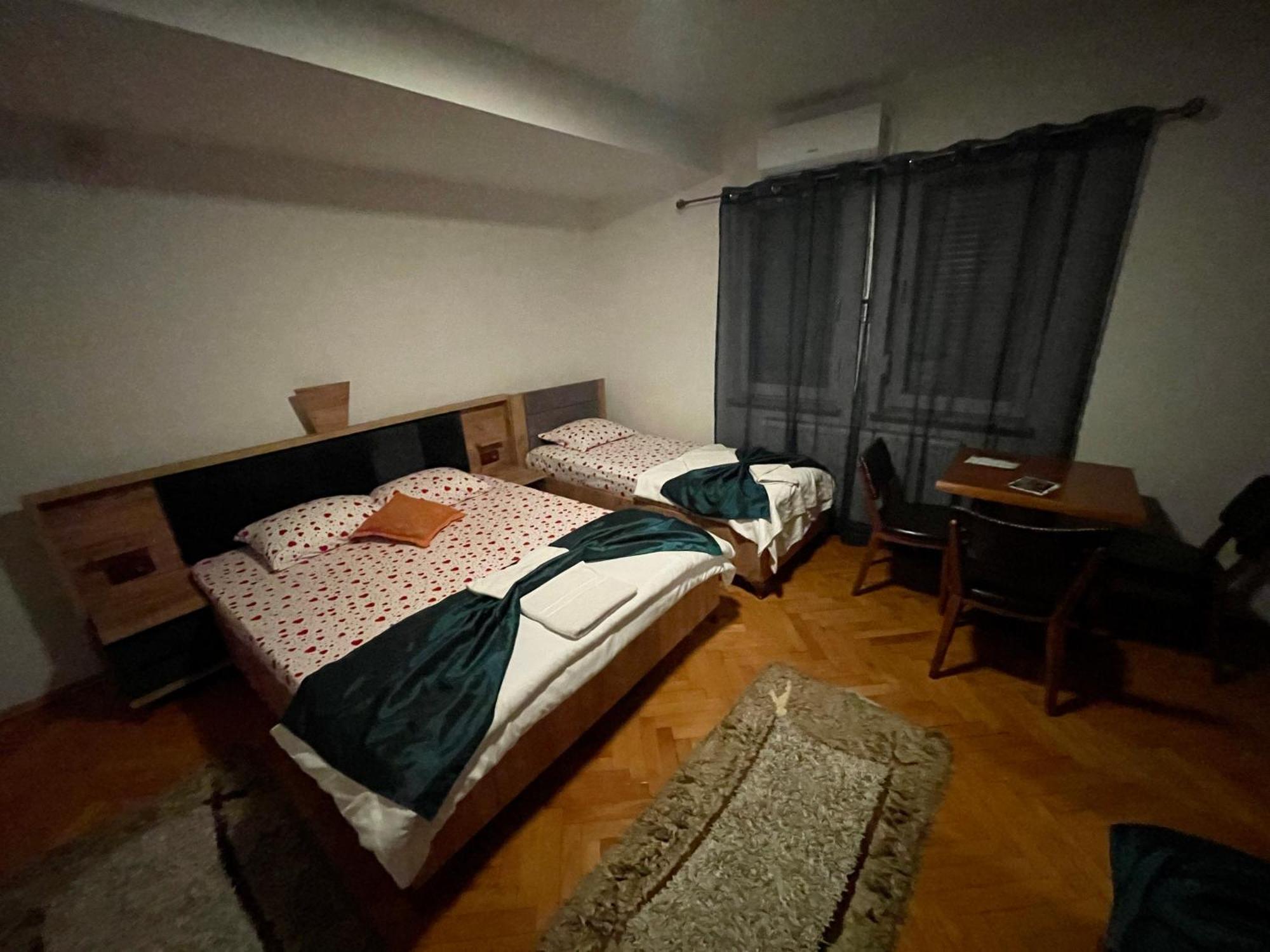 Madigan'S Hotel Kosovo Polje Kültér fotó